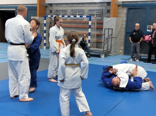 hall2.jpg