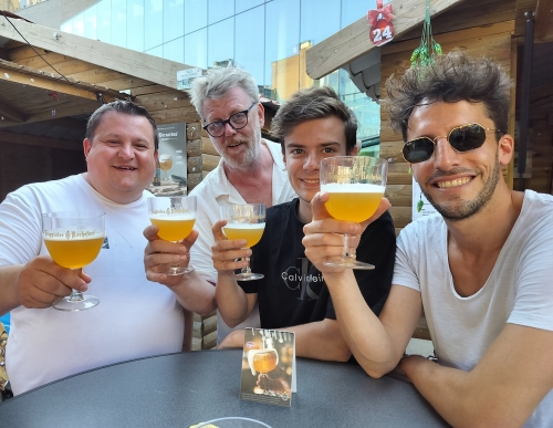 carolobeer1.jpg